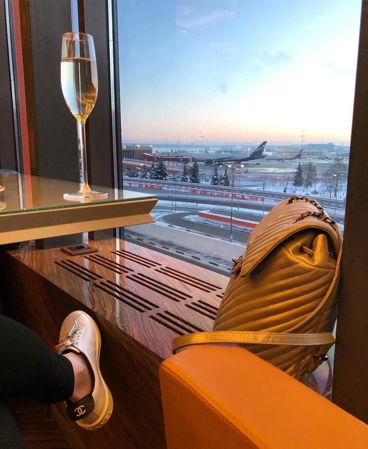 A Glimpse into the Allure of the Luxury Lifestyle
