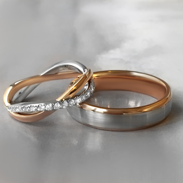 How To Wear A Wedding Ring With An Engagement Ring