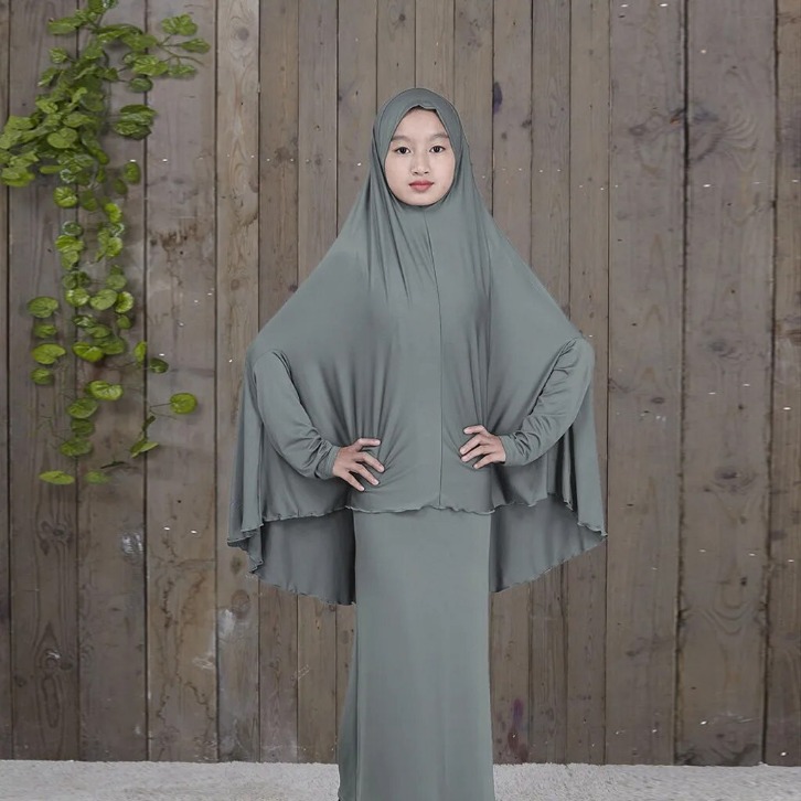Exploring the Beauty of Girls’ Islamic Clothing