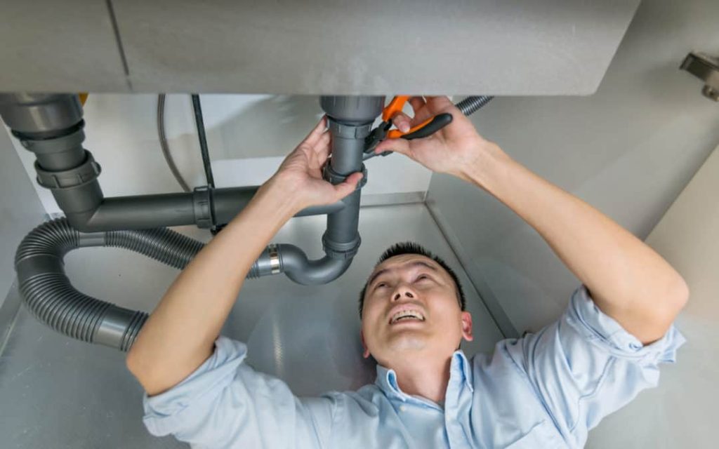 When to Call for Emergency Plumbing Services